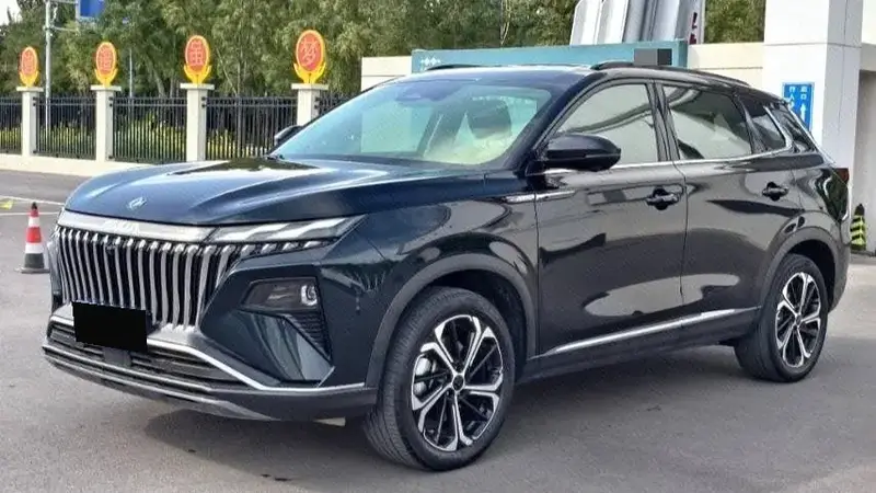 Dongfeng Aeolus Huge 2022 — Dare to Dream Edition · 1.5 бензин · пробег 45 000 км · богатая комплектация