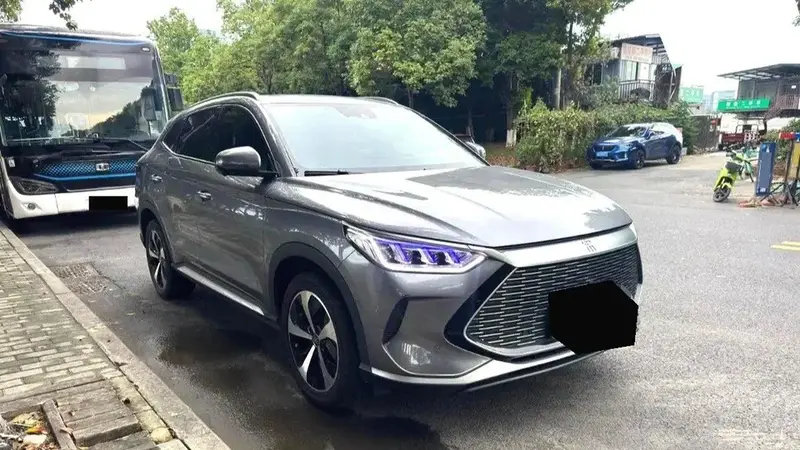 BYD Song PLUS 2022 — 110km Flagship PLUS 5G · 1.5 Hybrid · пробег 76 000 км · максимальная комплектация
